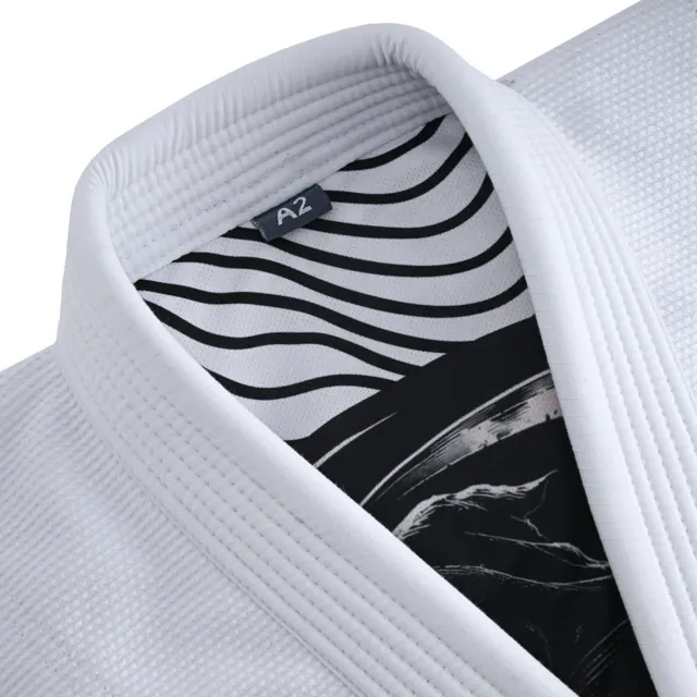 White gi collar with striped lining and A2 size label